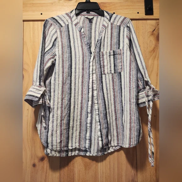 EST. 1946 Top - Picture 1 of 3